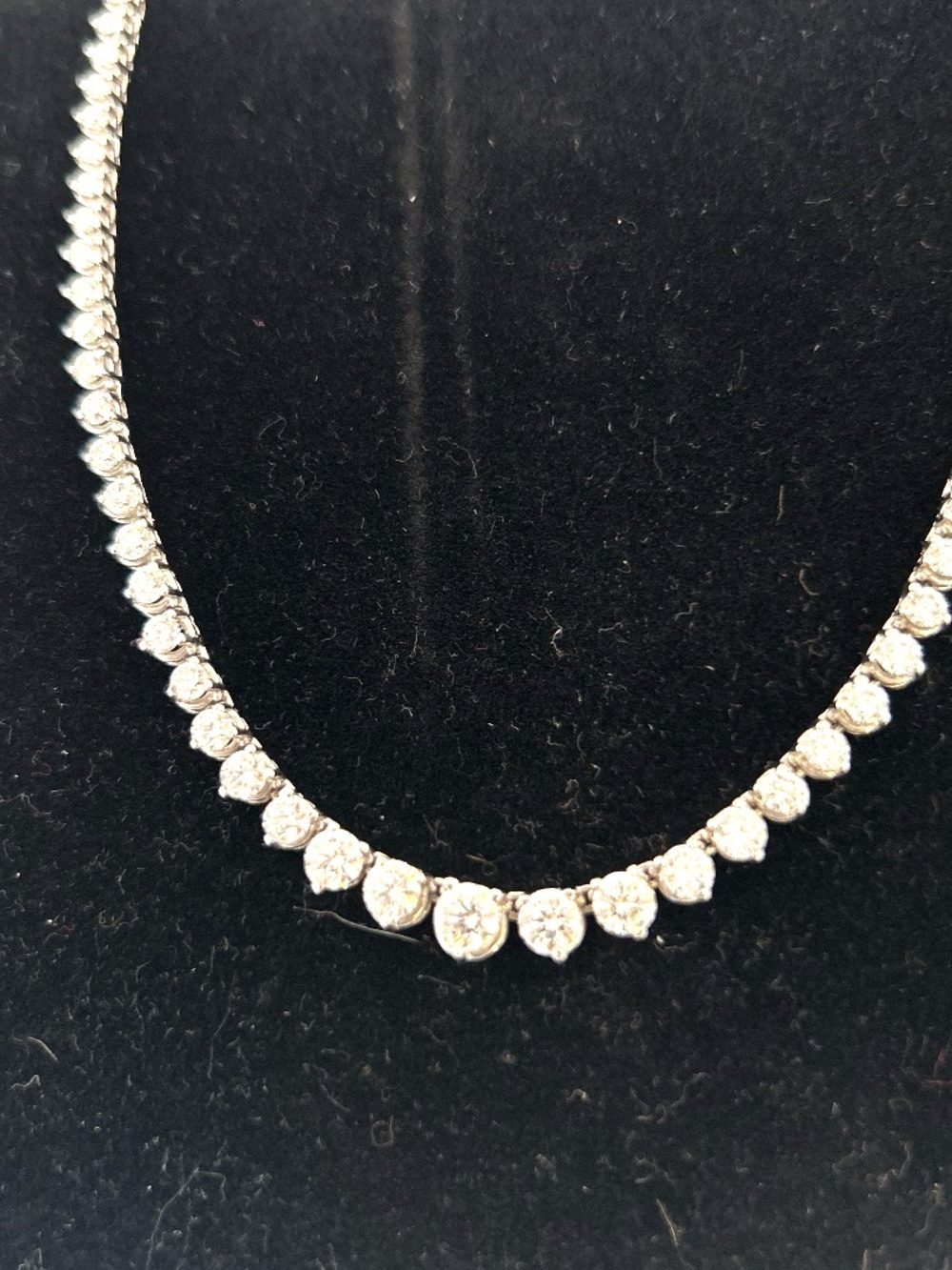 464735 - 14K white Gold Natural Diamond Tennis Necklace estimated 6.25 tcw - Picture 7 of 10